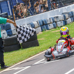 Pietro Sorbrara está invicto com três vitórias consecutivas e está com a mão na taça de campeão da categoria Cadete
Crédito: Vanderley Soares 
