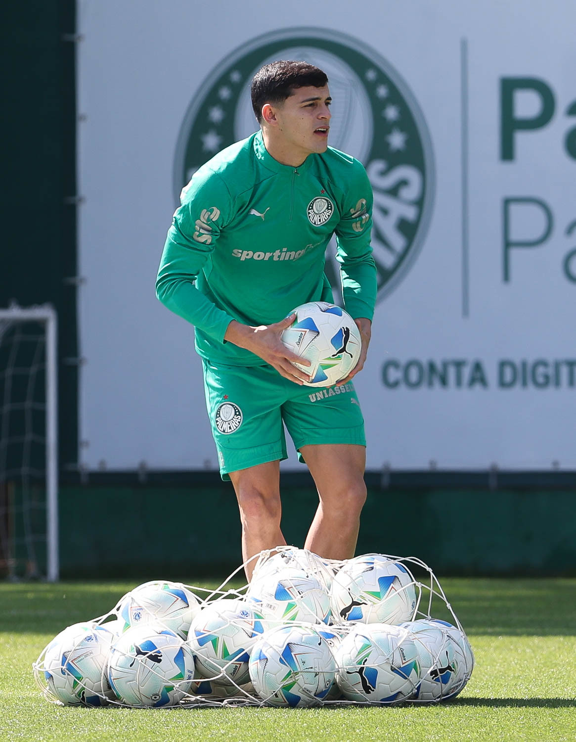 O atacante Ramón Sosa deve fazer sua estreia com a camisa do Palmeiras na Libertadores Credito: Cesar Greco/Palmeiras