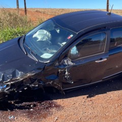 Entenda o grave acidente em Cascavel envolvendo uma caminhonete e um Fiat Cronos - Foto: Divulgação 