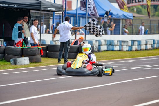 Flávio Maioli é o campeão da categoria F-4 Júnior, sendo um dos três cascavelenses campeões. Foto: Tiago Guedes
