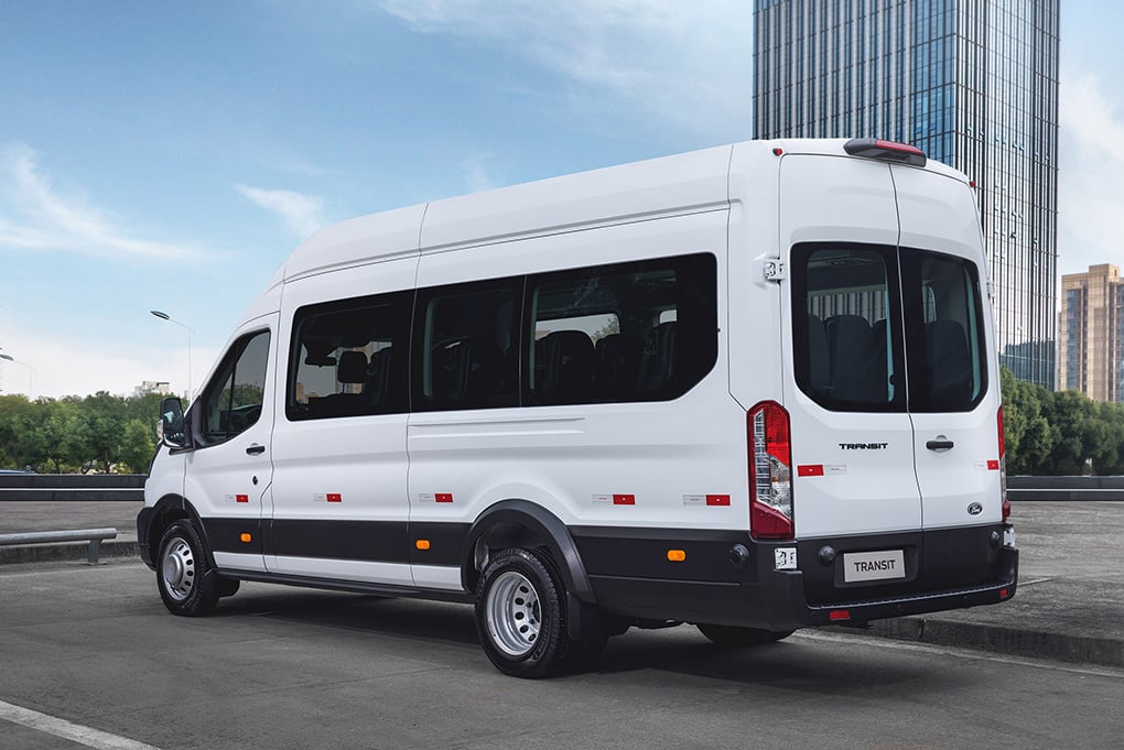 Ford comemora 60 anos da Transit