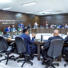 Extraordinária: Aprovadas áreas para habitação e reajuste de professores