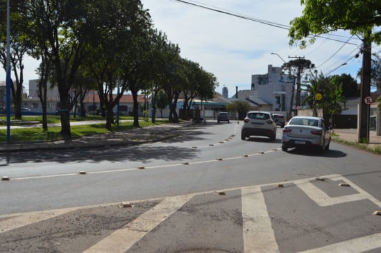 Descubra as histórias engraçadas sobre o trânsito em Cascavel e a criatividade na organização das ruas da cidade - Foto: Paulo Eduardo/O Paraná