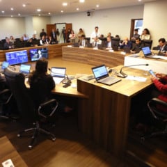Reunião extraordinária ocorreu no final da tarde desta segunda-feira (1º), no Auditório Legislativo.
Créditos: Valdir Amaral/Alep