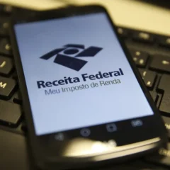 A Receita Federal libera o quinto lote de restituição do Imposto de Renda com R$ 1.035.303.774 para 387.277 contribuintes - Foto: Marcello Casal Jr/Agência Brasil