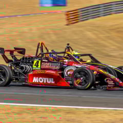 Conheça a nova subcategoria Rookie da Fórmula 1600 e os avanços no automobilismo brasileiro com os Automóveis - Foto: Divulgação