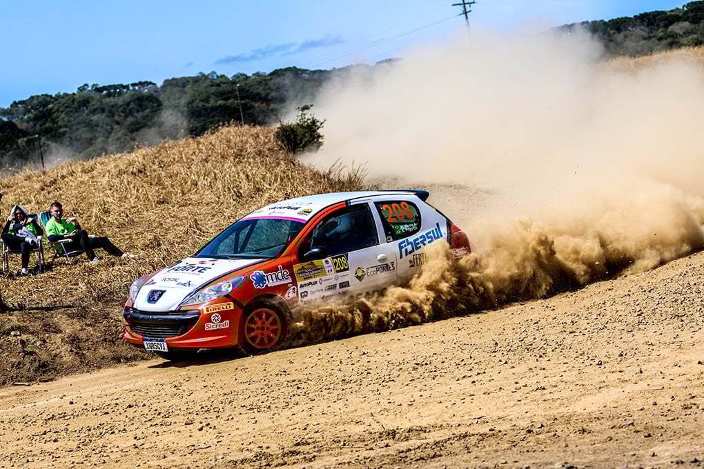 Descubra os detalhes da última etapa do Campeonato Brasileiro de Rally de Velocidade em Severiano de Almeida, focando nos automóveis - Foto: Divulgação