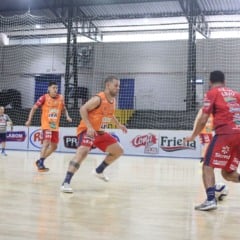 Cascavel enfrenta o Marreco no jogo de ida da Série Ouro. Saiba mais sobre o retorno do pivô Vitinho e expectativas da equipe - Foto: Assessoria
