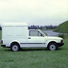 Explore os 45 anos do Fiorino 147, um carro icônico associado à versatilidade e robustez do setor automotivo nacional - Foto: Divulgação