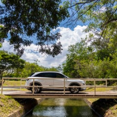 O Hyundai Nexo começou a operar em testes na Universidade de São Paulo (USP), onde está localizado o primeiro posto do mundo de abastecimento de hidrogênio renovável a partir de etanol - Foto: Divulgação