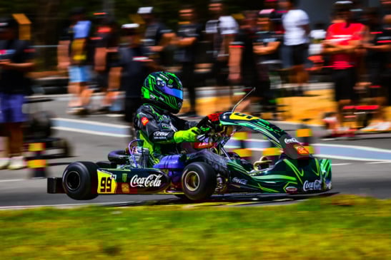 Dudu Pagliaro brilha na 9ª etapa da Copa São Paulo Light de Kart, competindo com consistência apesar de problemas de saúde - Foto: Divulgação