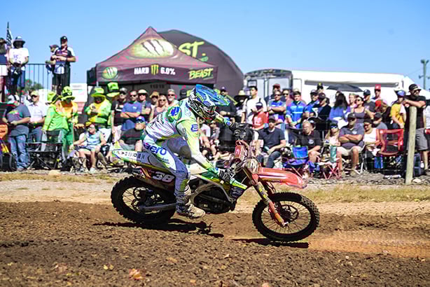 Descubra tudo sobre a participação do Brasil no Motocross das Nações e a histórica 12ª posição da Seleção Brasileira - Foto: Divulgação