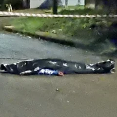 Um homem de 35 anos foi encontrado morto a tiros na madrugada desta terça-feira (7) - Foto: Divulgação