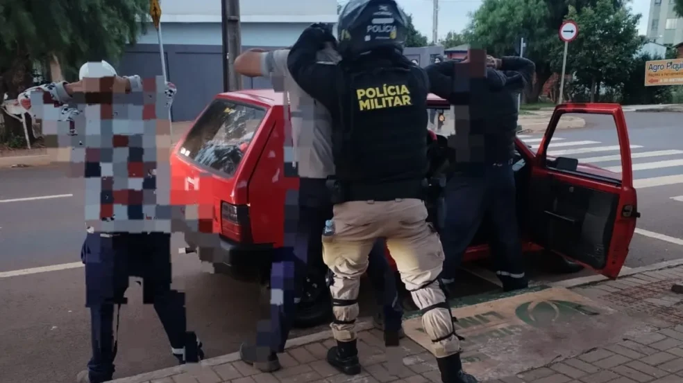 Acompanhe a fiscalização do GOTran em Cascavel, com o recolhimento de cinco motos e três carros irregulares - Foto: Divulgação