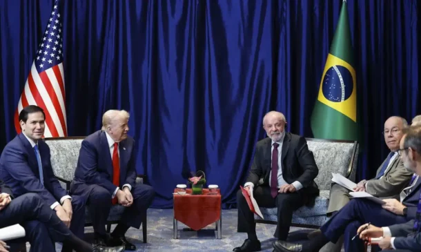 As negociações sobre o Tarifaço de 50% entre Brasil e EUA terminam sem avanços, mas novo cronograma foi acordado - Foto: Ricardo Stuckert/PR