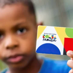 Saiba mais sobre o pagamento do Bolsa Família em outubro e como ele beneficia milhões de famílias brasileiras - Foto: Lyon Santos/ MDS