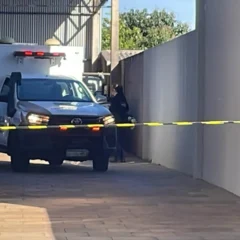 Homem encontrado sem vida em Cascavel. Investigação em andamento para esclarecer as circunstâncias da morte - Foto: Luiz Felipe Max/SOT