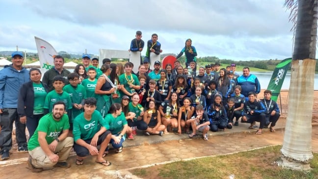 O Clube de Regatas Cascavel brilha no Campeonato Paranaense de Canoagem, conquistando o terceiro lugar geral na competição - Foto: Assessoria