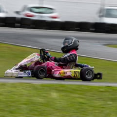 Angelina Schuck dominou a categoria Cadete e conquistou sua primeira vitória na Copa Osternack de Kart - Foto: Clayton Medeiros/Divulgação
