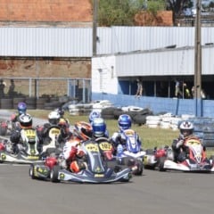 O Paranaense Light de Kart vive sua fase decisiva, e a última etapa está marcada para o dia 6 de dezembro, em Londrina - Foto: Daniel Procópio/Divulgação
