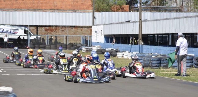 O Paranaense Light de Kart vive sua fase decisiva, e a última etapa está marcada para o dia 6 de dezembro, em Londrina - Foto: Daniel Procópio/Divulgação O Paranaense Light de Kart vive sua fase decisiva, e a última etapa está marcada para o dia 6 de dezembro, em Londrina - Foto: Daniel Procópio/Divulgação