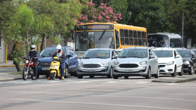 Entenda as alterações propostas para o IPVA no Programa Regulariza Paraná e quais benefícios podem ser implementados - Foto: Geraldo Bubniak/AEN