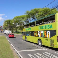 ônibus panorâmico de Curitiba. 
Foto: Hully Paiva/ Secom