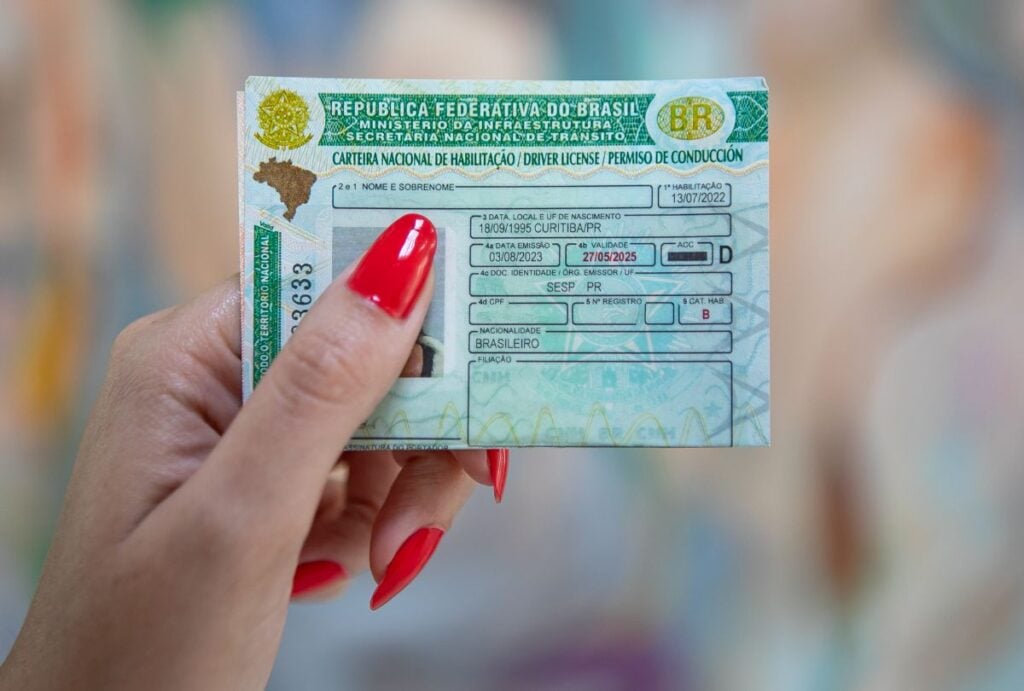 Descubra as medidas aprovadas pela Assembleia Legislativa do Paraná que garantem descontos significativos em multas e IPVA - Foto: Roberto Dziura Jr/AEN