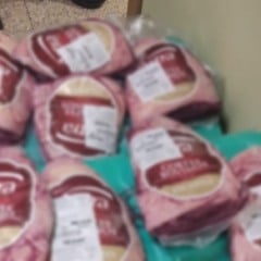 Churrasco cancelado! Mulher é detida ao ser flagrada furtando peças de picanha em supermercado no Floresta