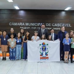 ​Câmara Mirim entrega 128 propostas para melhorar bairros, escolas e comunidades