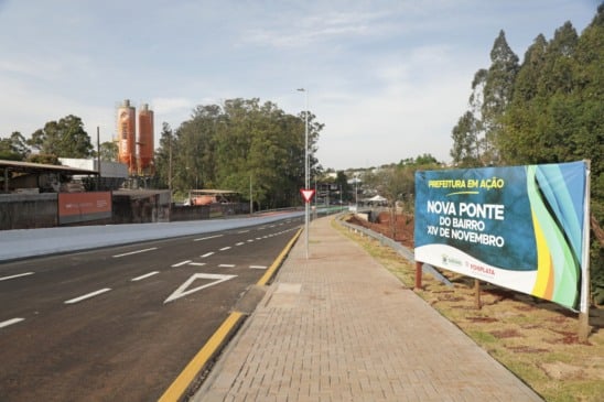 Todos os dias, cerca de 25 mil pessoas entre motoristas, ciclistas e pedestres passam pela ponte  - Foto: Secom