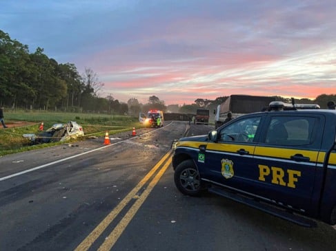 Entenda a situação das mortes no trânsito no Paraná. A PRF revela dados alarmantes sobre segurança nas rodovias - Foto: PRF