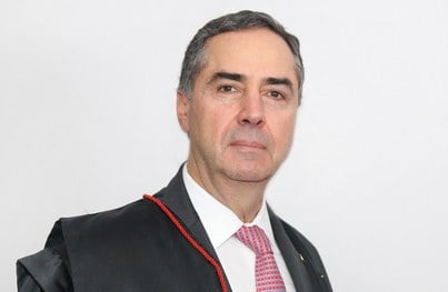 Ministro Barroso anuncia aposentadoria antecipada do STF. Conheça os motivos e o impacto dessa decisão no Brasil - Foto: Tribunal Superior Eleitoral 