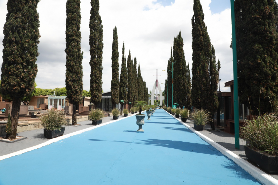 Cascavel inicia homenagens no Dia de Finados com missas diárias no Cemitério Central. Confira a programação completa - Foto: Secom