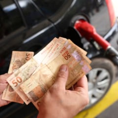 A diferença de preços da gasolina no Brasil cai para 8%. Descubra as causas e os impactos dessa alteração - Foto: Marcelo Camargo/Agência Brasil