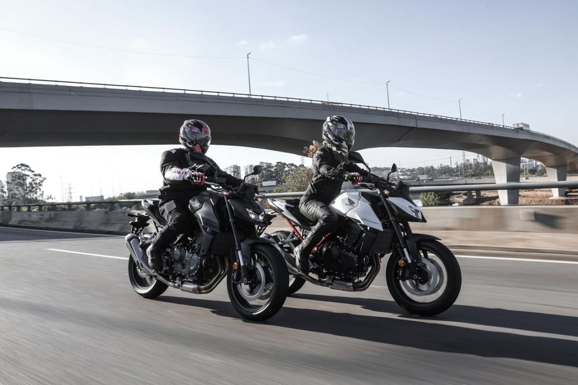 Descubra os novos Carros Hornet da Honda, uma mistura de tradição e inovação no mundo das motocicletas naked - Foto: Divulgação Descubra os novos Carros Hornet da Honda, uma mistura de tradição e inovação no mundo das motocicletas naked - Foto: Divulgação