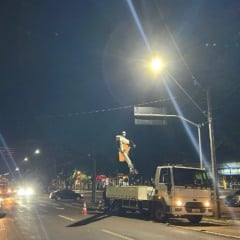 Caixa da iluminação pública, abastecido todos os meses pelo contribuinte, foi utilizado para pagar todo tipo de despesas pelo ex-prefeito Paranhos - Foto: Secom