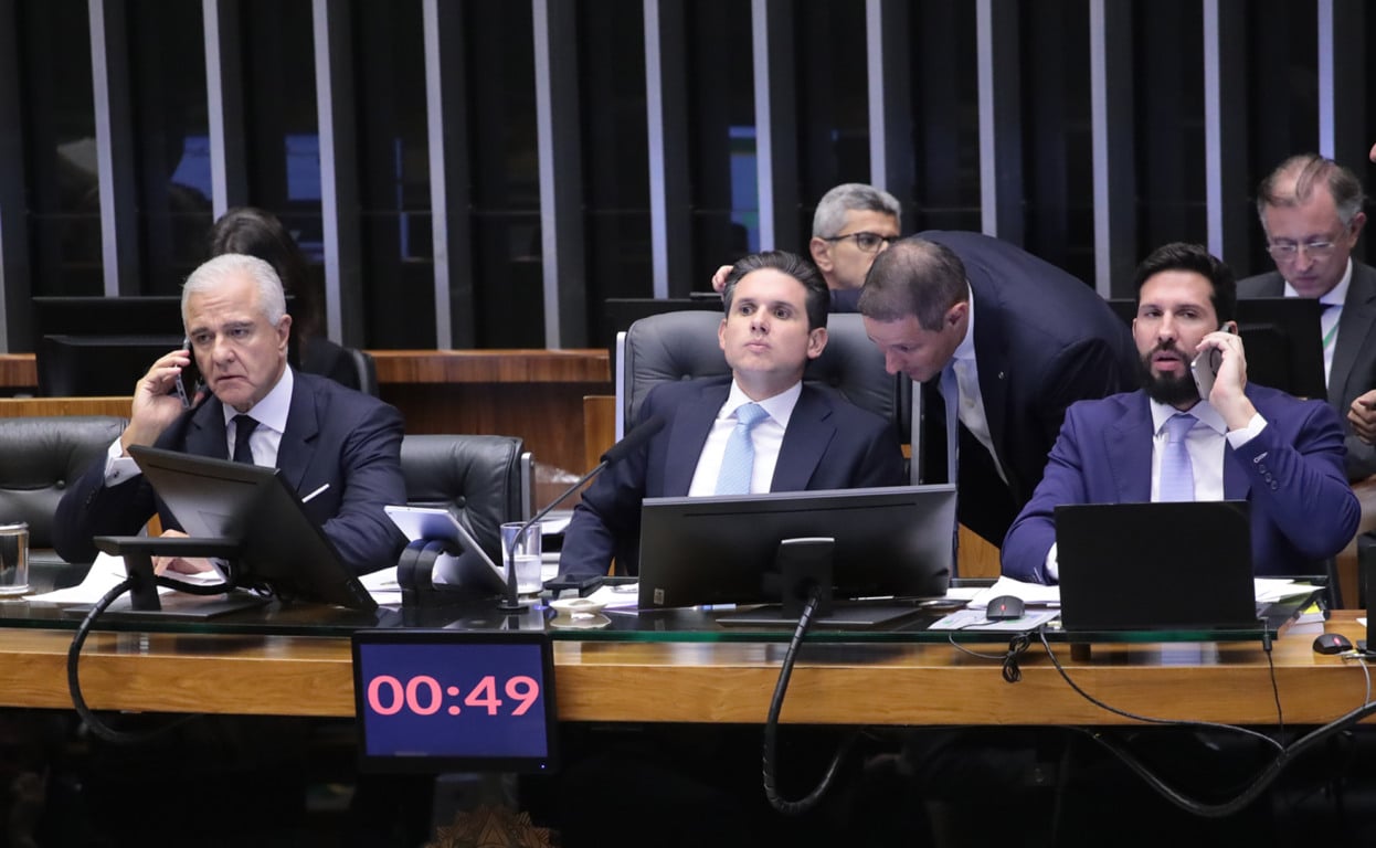 A fim de evitar que quem comete o crime de invadir propriedades privadas receba benefícios do Estado e escolta policial - Foto: Agência Câmara A fim de evitar que quem comete o crime de invadir propriedades privadas receba benefícios do Estado e escolta policial - Foto: Agência Câmara