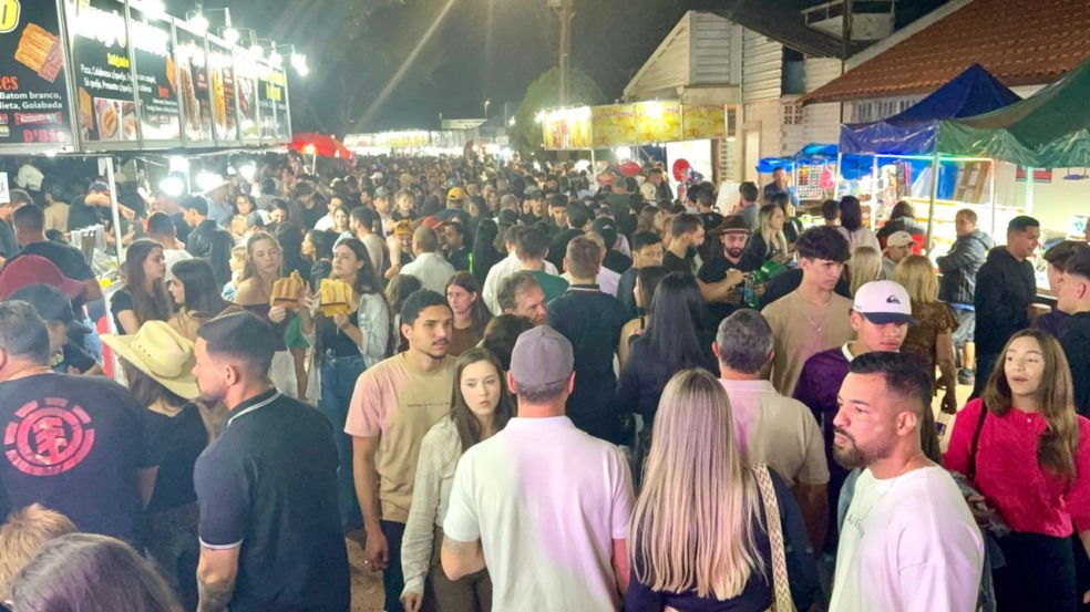 A 44ª Expovel foi um grande sucesso, superando expectativas e reunindo de 80 mil a 100 mil pessoas no Parque de Exposições - Foto: Assessoria SRO