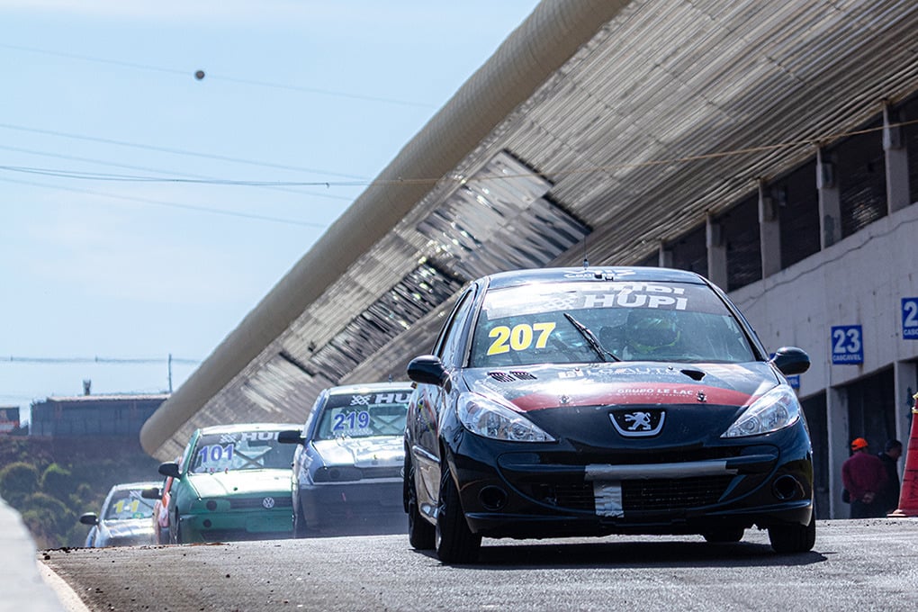 Conheça os Automóveis que conquistaram troféus na 39ª Cascavel de Ouro, incluindo as categorias Gold Turismo e Gold Classic - Foto: Vanderley Soares Conheça os Automóveis que conquistaram troféus na 39ª Cascavel de Ouro, incluindo as categorias Gold Turismo e Gold Classic - Foto: Vanderley Soares