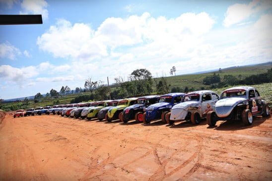 As provas da categoria Old Fusca Velocidade prometem ser emocionantes no Autódromo Municipal de Telêmaco Borba - Foto: Daniel Gomes/Divulgação