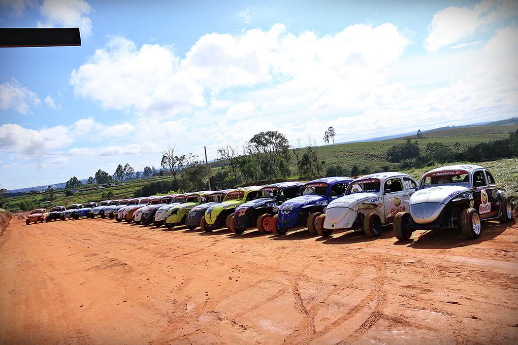 As provas da categoria Old Fusca Velocidade prometem ser emocionantes no Autódromo Municipal de Telêmaco Borba - Foto: Daniel Gomes/Divulgação