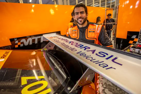 Ernani Kuhn acelera em casa pela TCR South America