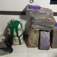 Em Ubiratã, motorista foge da PRF após desobedecer ordem de parada, culminando em colisão e abandono do veículo - Foto: Divulgação 