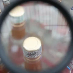 O Ministério da Saúde atualiza dados sobre intoxicação por metanol no Brasil. 16 mortes e 97 casos registrados até agora - Foto: Agência SP/Divulgação