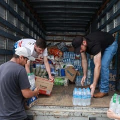 Após o tornado em Rio Bonito do Iguaçu, a solidariedade surge como uma força vital para ajudar os afetados pela tragédia - Foto: AEN