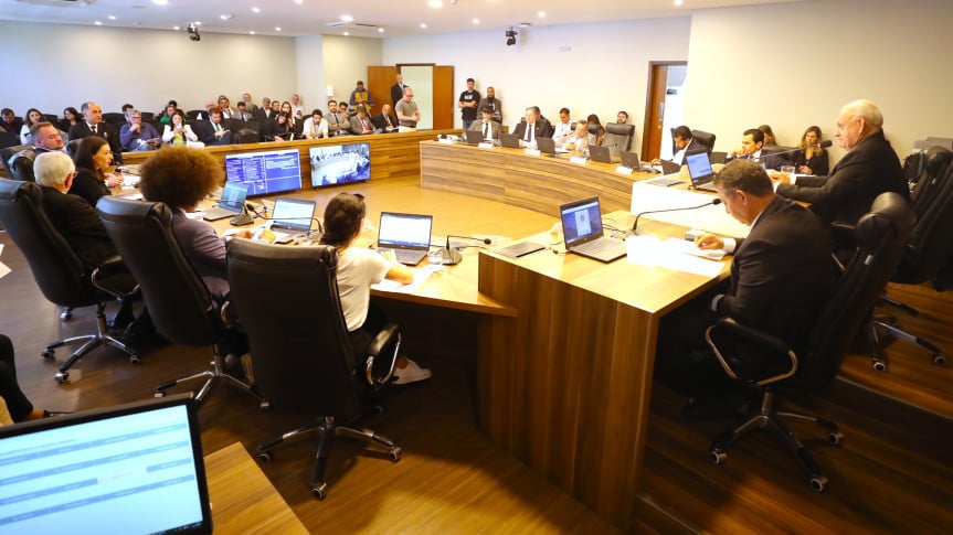 Reunião ocorreu no início da tarde desta terça-feira (11), no Auditório Legislativo.
Créditos: Valdir Amaral/Alep