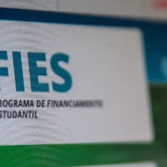 Saiba tudo sobre a convocação do Fies para o segundo semestre de 2025. Prepare-se e garanta sua vaga no financiamento estudantil - Foto:  Marcello Casal Jr/Agência Brasil