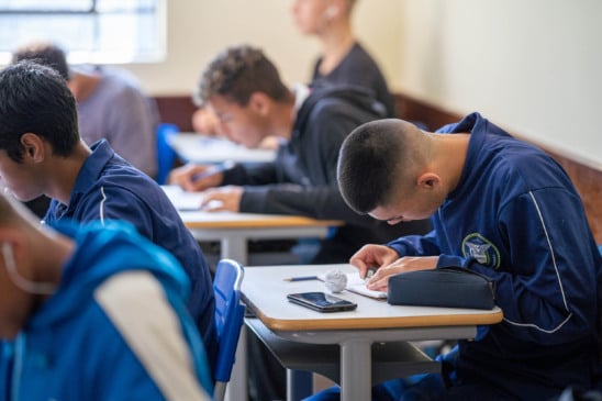 Descubra as novas regras de matrículas para 2026 com o Segea. Ampliação do sistema traz benefícios para escolas estaduais e municipais - Foto: Lucas Fermin/SEED