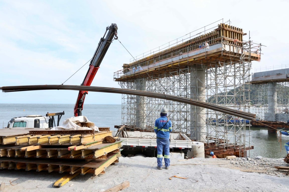 O Paraná teve um avanço de 9,59% no rendimento médio mensal, superando outros estados em crescimento salarial - Foto: Rodrigo Felix Leal/SEIL O Paraná teve um avanço de 9,59% no rendimento médio mensal, superando outros estados em crescimento salarial - Foto: Rodrigo Felix Leal/SEIL